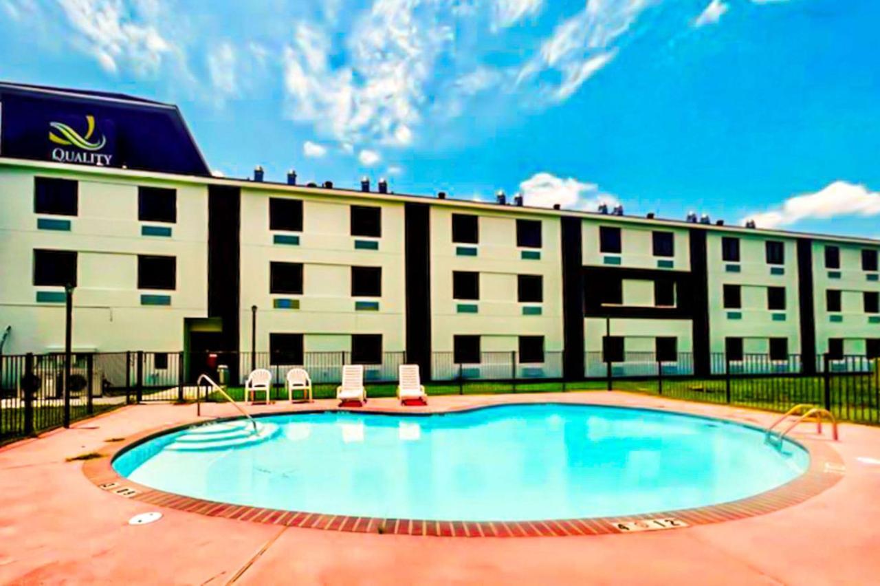 Quality Inn & Suites Lake Charles South Exterior foto