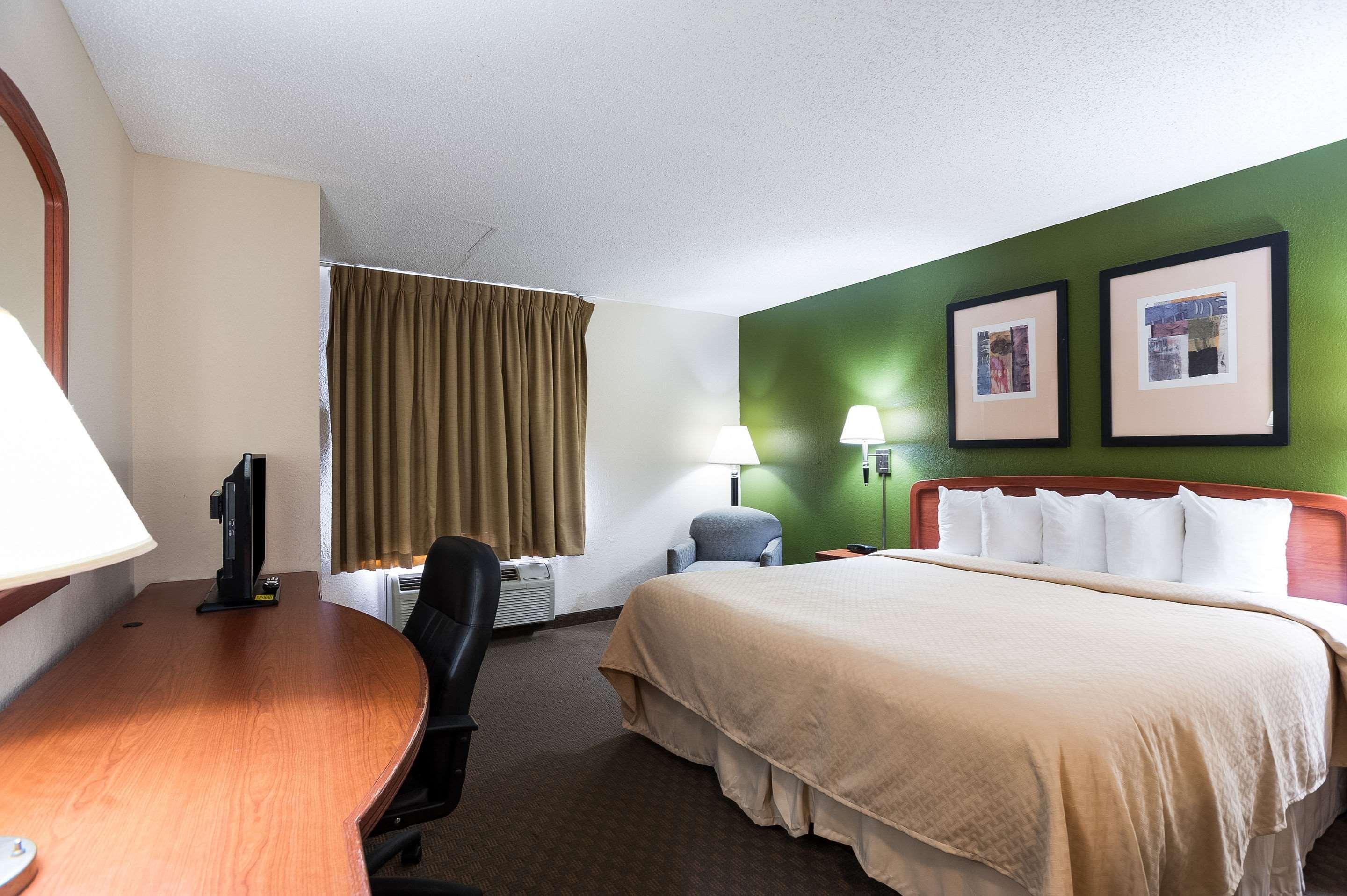 Quality Inn & Suites Lake Charles South Exterior foto