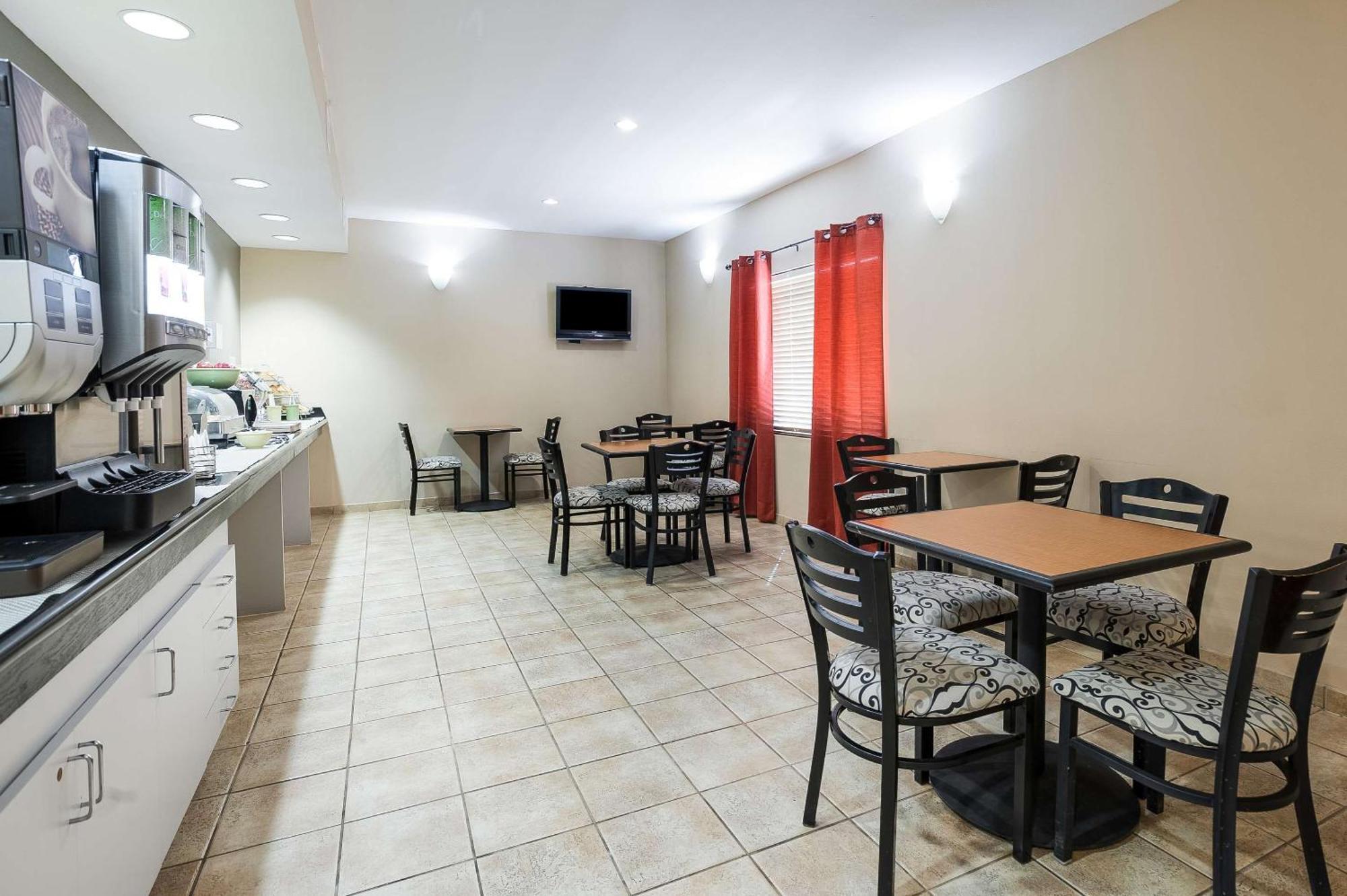 Quality Inn & Suites Lake Charles South Exterior foto